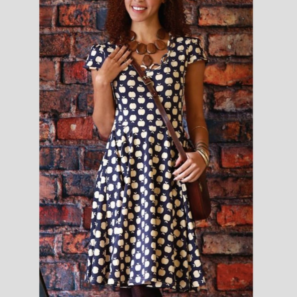 NWOT Effie's Heart The Carrington Dress, S